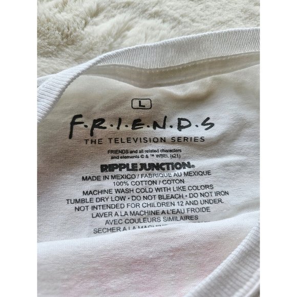 Friends Central Perk Graphic Tshirt, White, Large - Picture 3 of 4